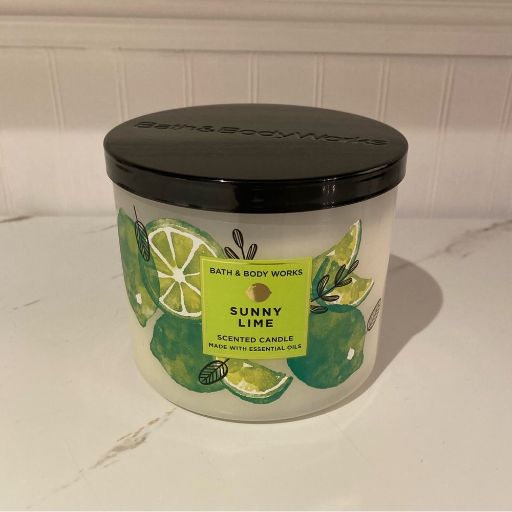 Bath & Body Works ‘Sunny Lime’ Citrus 3-Wick Candle NWT Made w/ Essential Oils